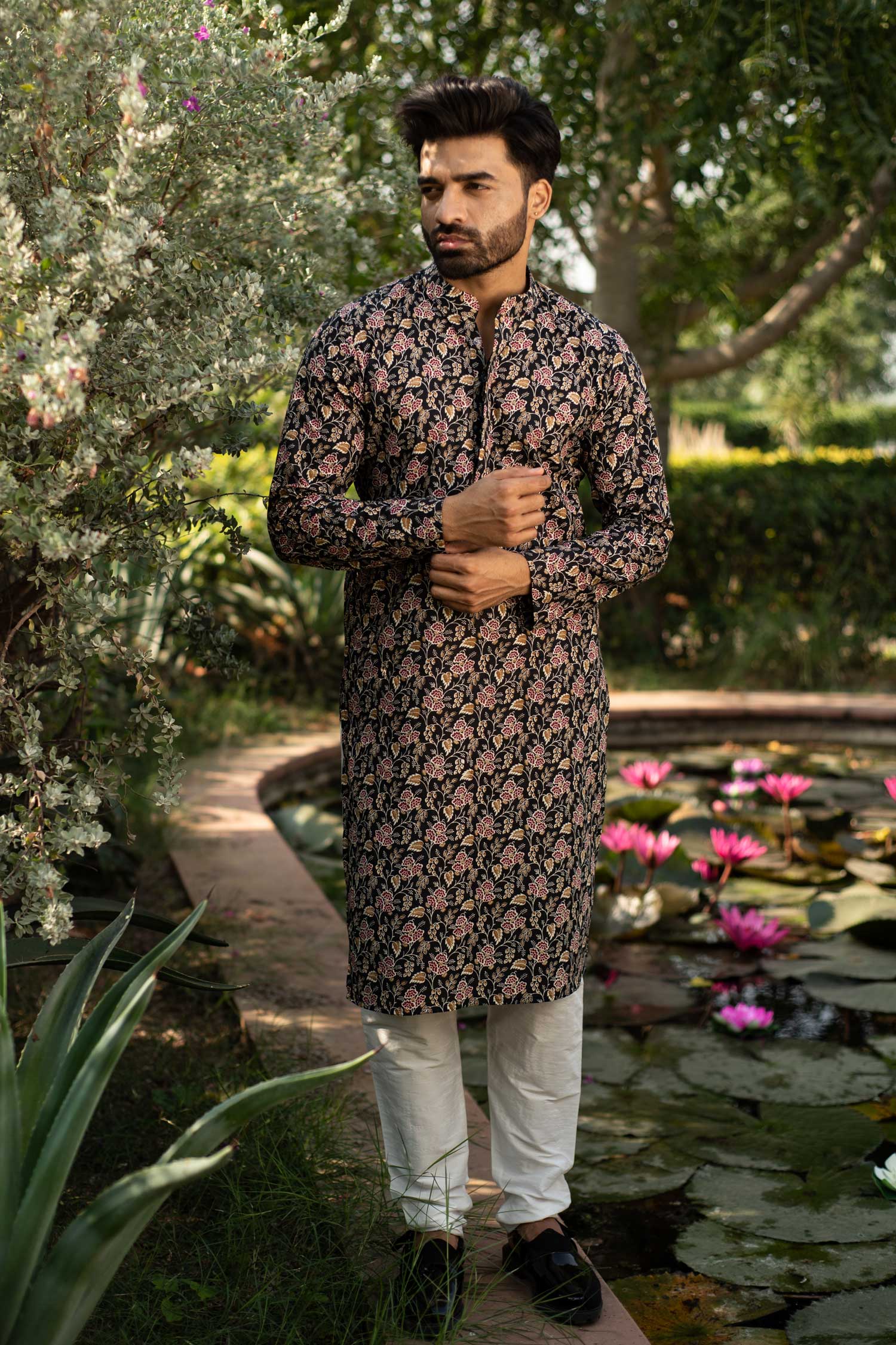 (S, L,4XL) Floral Night - Black and Maroon Floral Printed Cotton Kurta