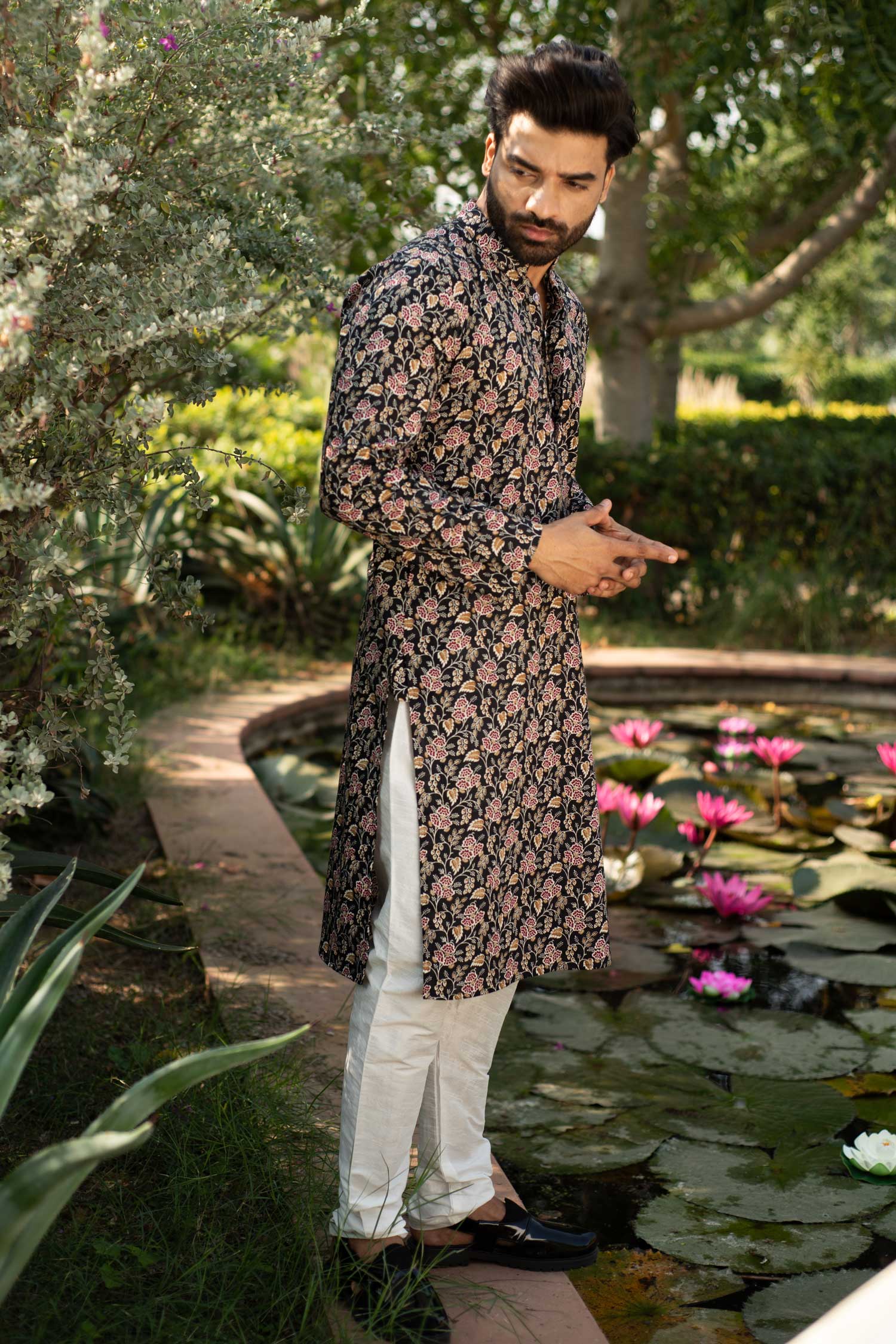 (S, L,4XL) Floral Night - Black and Maroon Floral Printed Cotton Kurta