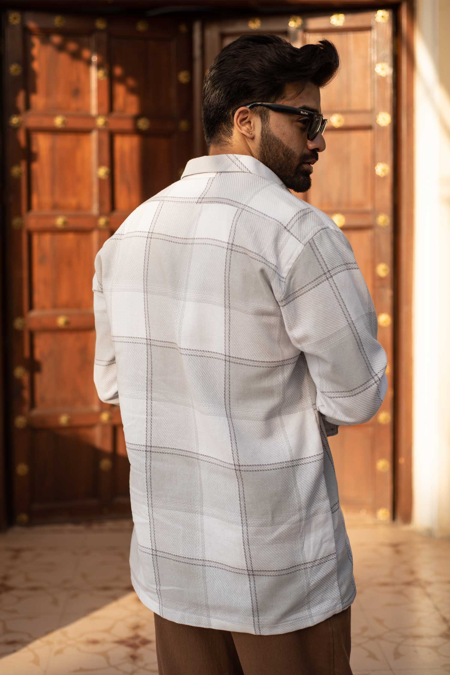 Frosttartan Checkmate- White and Grey Checkered Oversized Overshirt (Plus Size)
