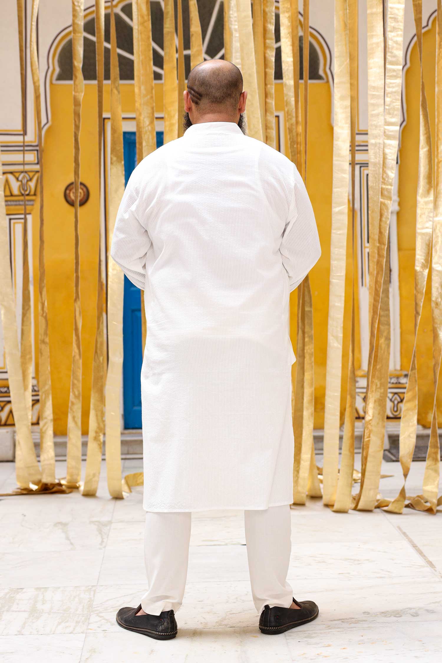 Peace - White Textured Floral Detailed Cotton Kurta