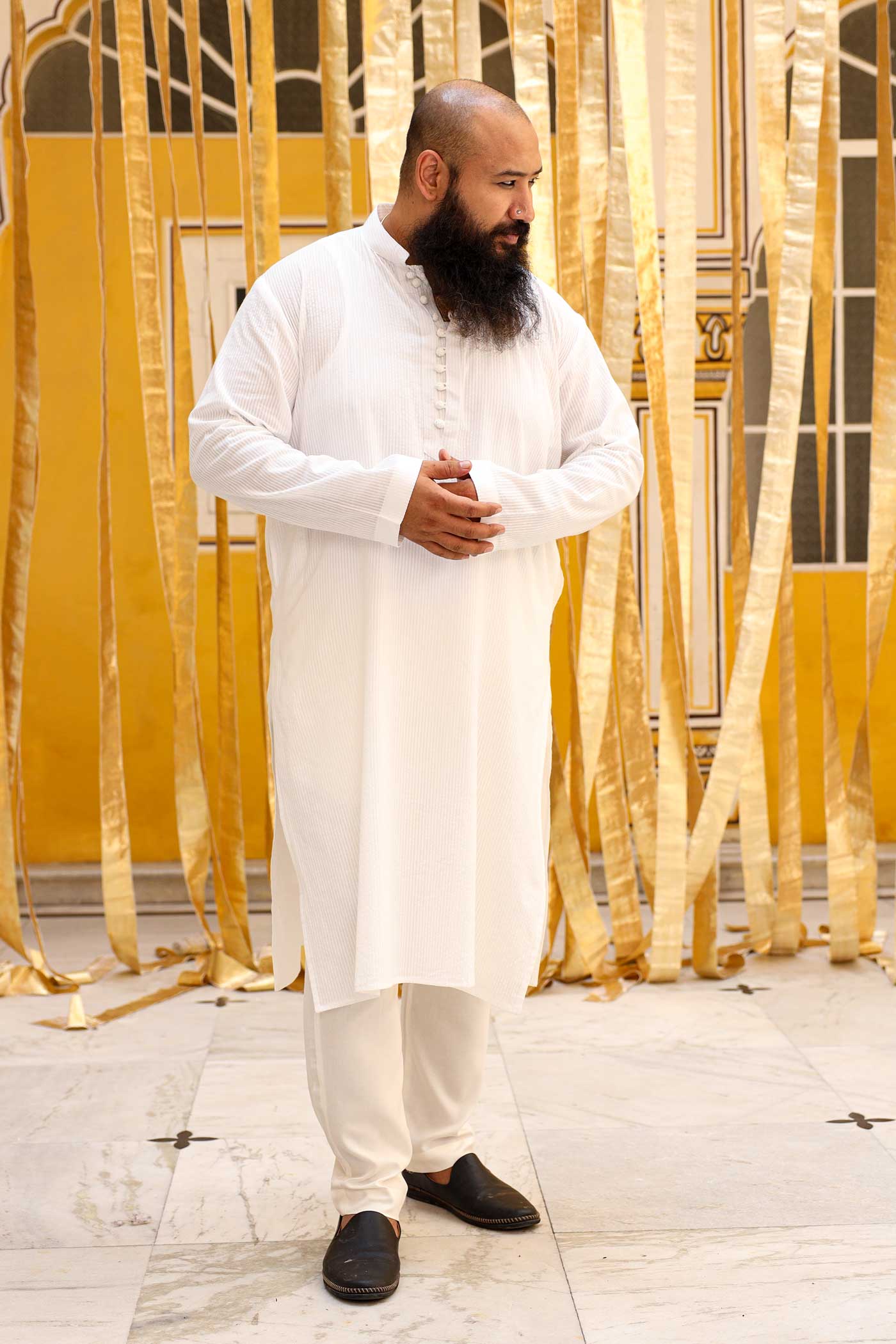 Peace - White Textured Floral Detailed Cotton Kurta