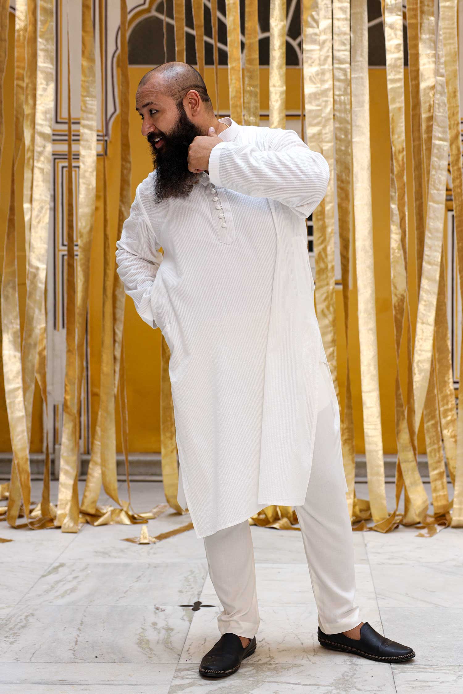 Peace - White Textured Floral Detailed Cotton Kurta